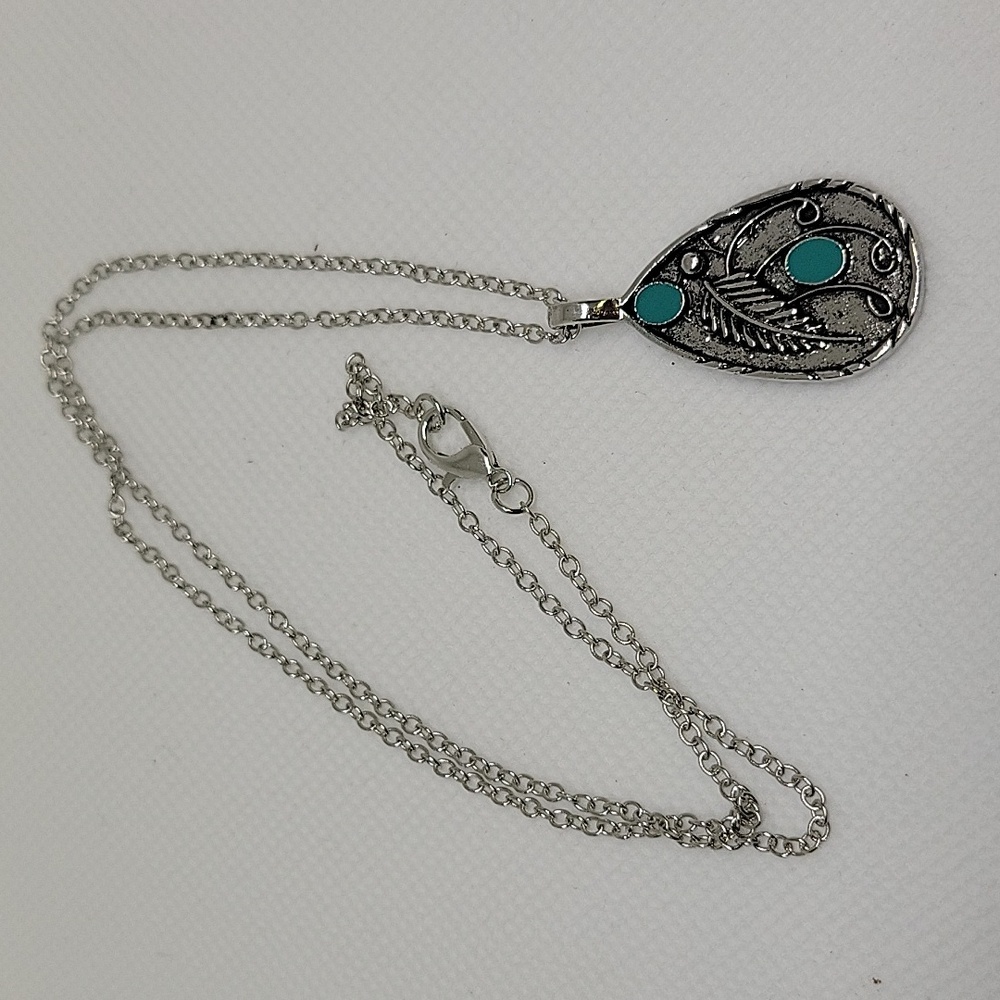 Western Silver Tone Turquoise Faux 18 2 Extension Necklace 12$